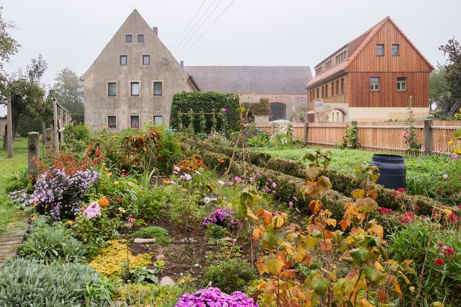 Für die Familie Münch wurde in Großdobritz ein altes Fachwerkhaus als Ersatzneubau im Denkmalensemble zum neuen Zuhause. 
